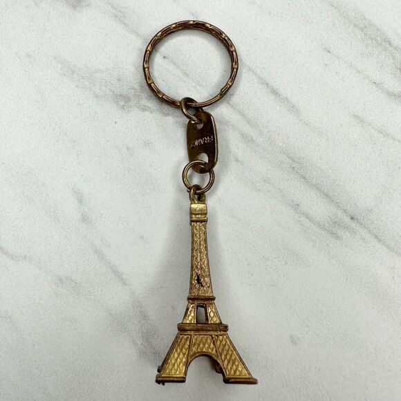 Paris France Eiffel Tower Souvenir Keychain Keyring - Picture 1 of 10
